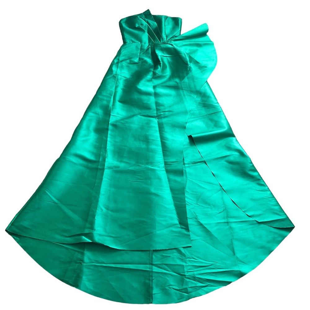 NWOT Elliatt Protea Gown in Emerald Green - Size XS